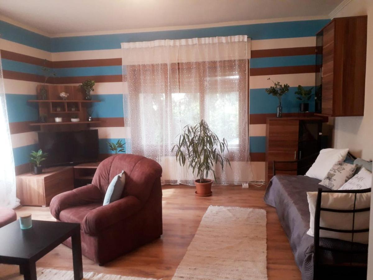 Rozmaring Apartman Zánka Villa Bagian luar foto